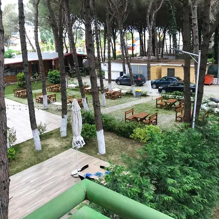 Rebi Beach Apartament Apartamento