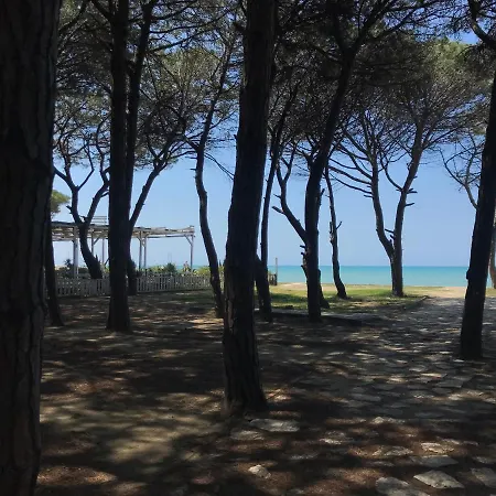 Rebi Beach Apartament Apartamento *